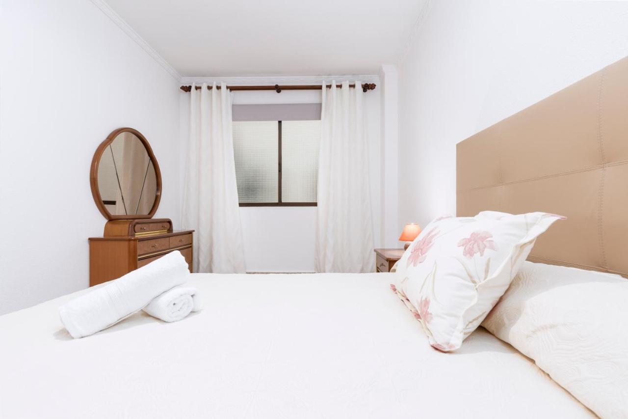 Home2Book Cozy Apt Near The Beach In グラン・タラハル エクステリア 写真